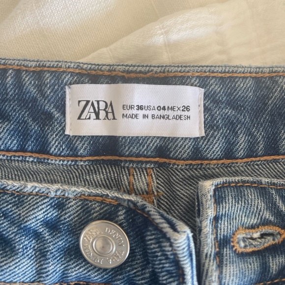 Zara denim shorts - Picture 2 of 4